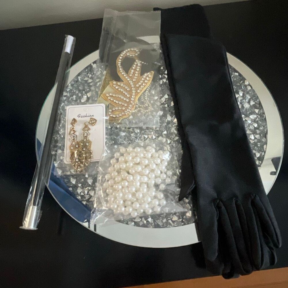 Brand new 1920s-1930s flappers accessories gloves, head band, necklace, cigar